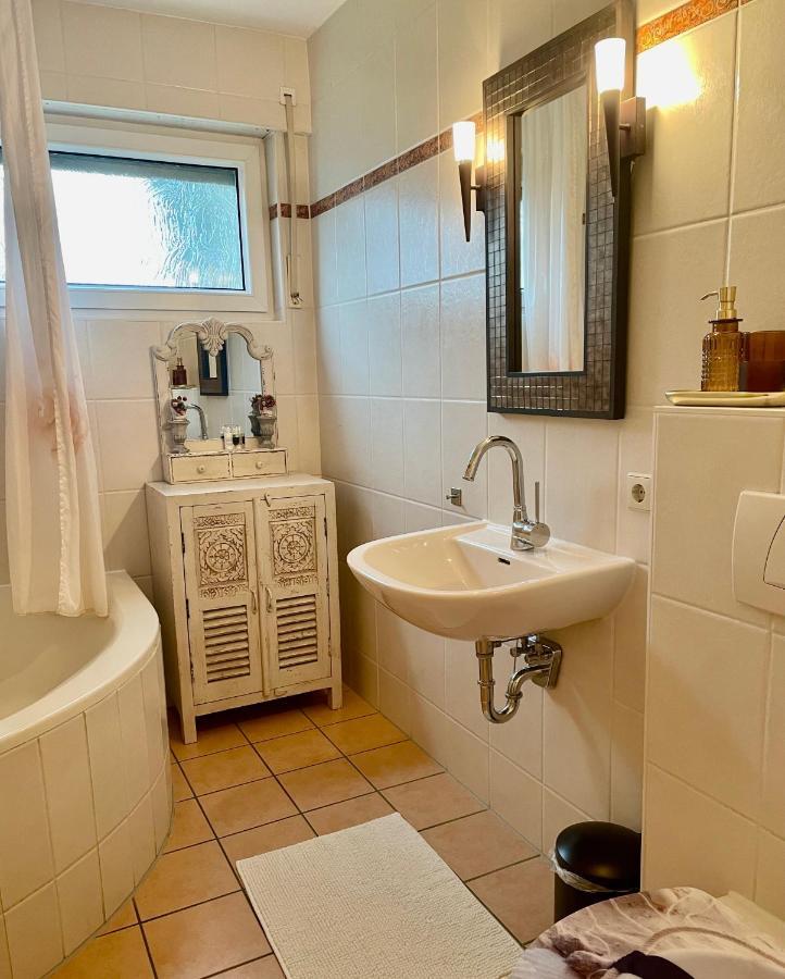 Ferienwohnung Louise 50 M Zum See Kressbronn am Bodensee Exterior foto