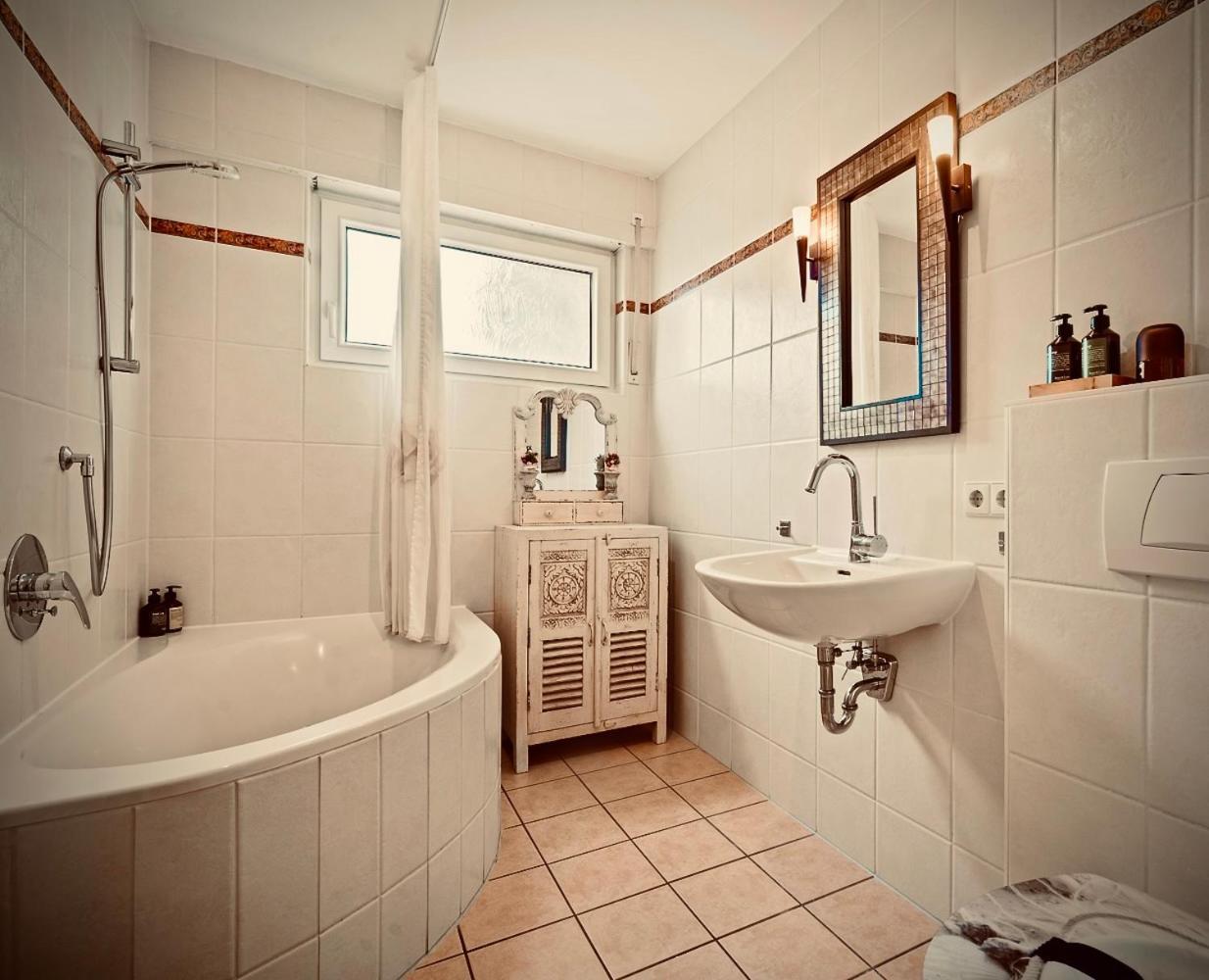 Ferienwohnung Louise 50 M Zum See Kressbronn am Bodensee Exterior foto